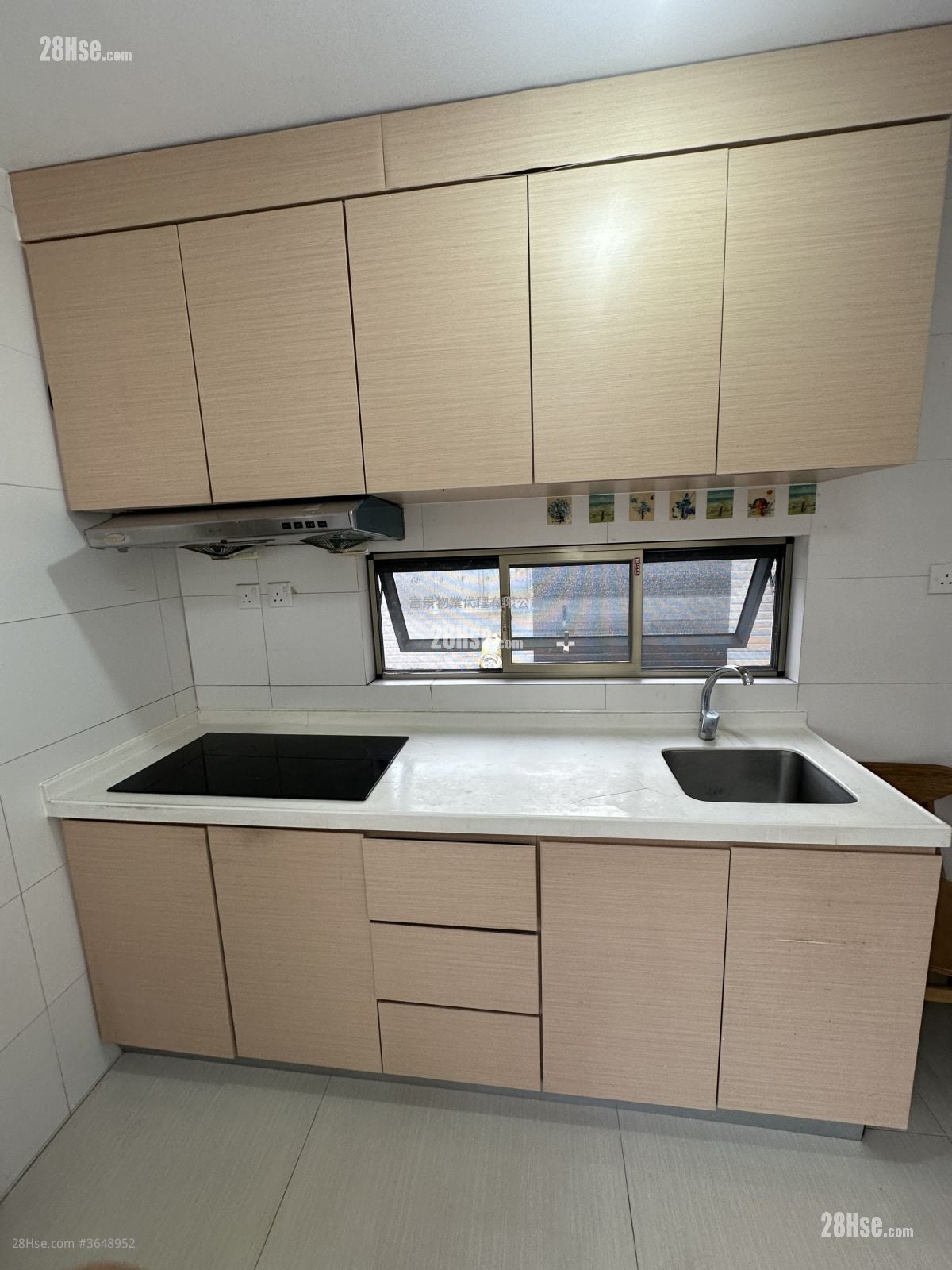 Tsing Chuen Wai Rental 3 Bedrooms , 2 Bathrooms 653 ft²