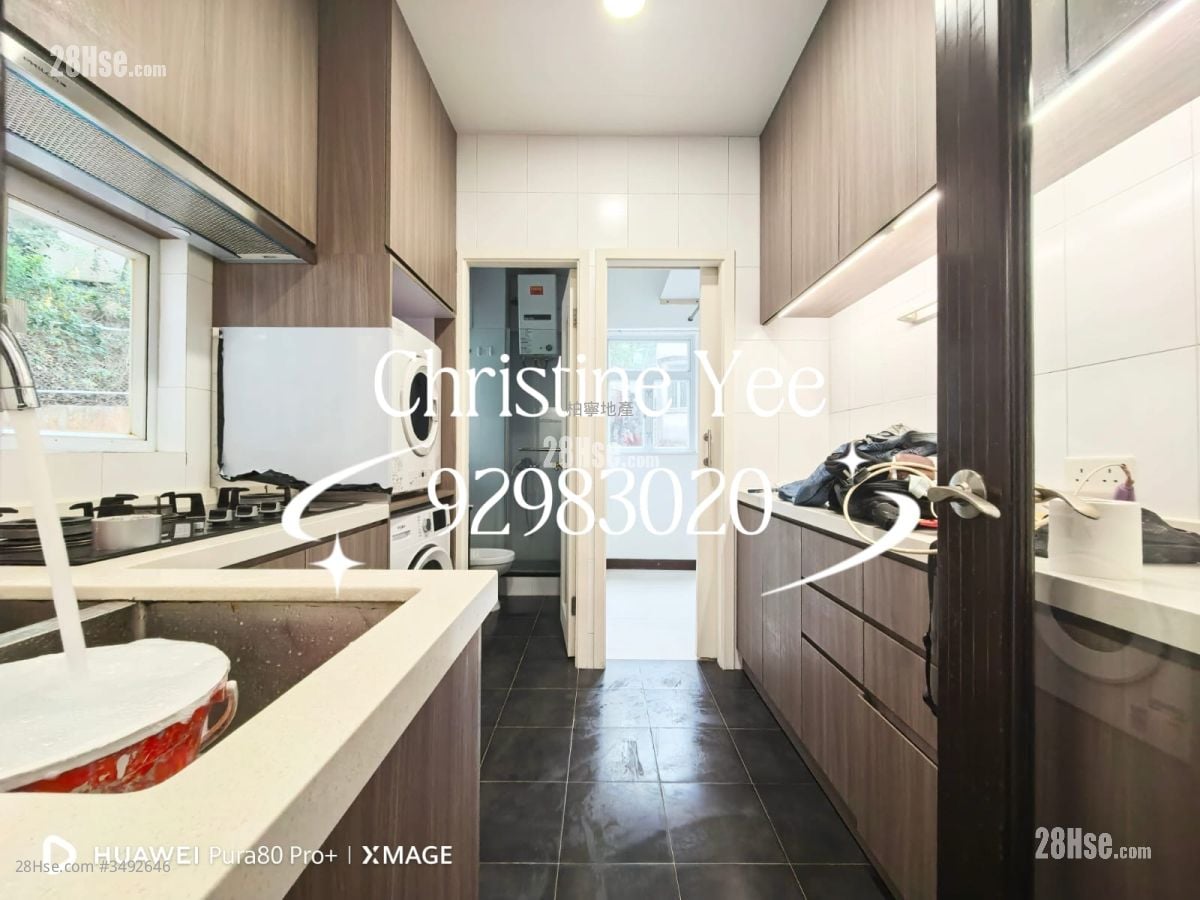 Waiga Mansion Rental 3 Bedrooms , 2 Bathrooms 1,097 ft²