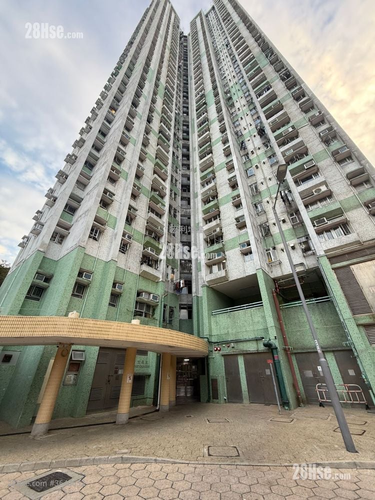 Yuet Chui Court Sell 2 Bedrooms , 1 Bathroom 407 ft²