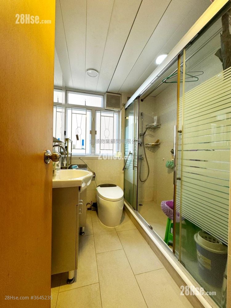 友诚大厦 售盘 1 房 , 1 浴室 336 平方尺