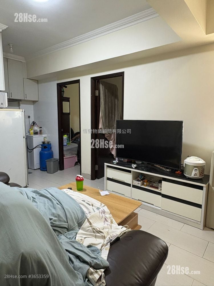 Lising Court Sell 2 Bedrooms , 1 Bathroom 325 ft²