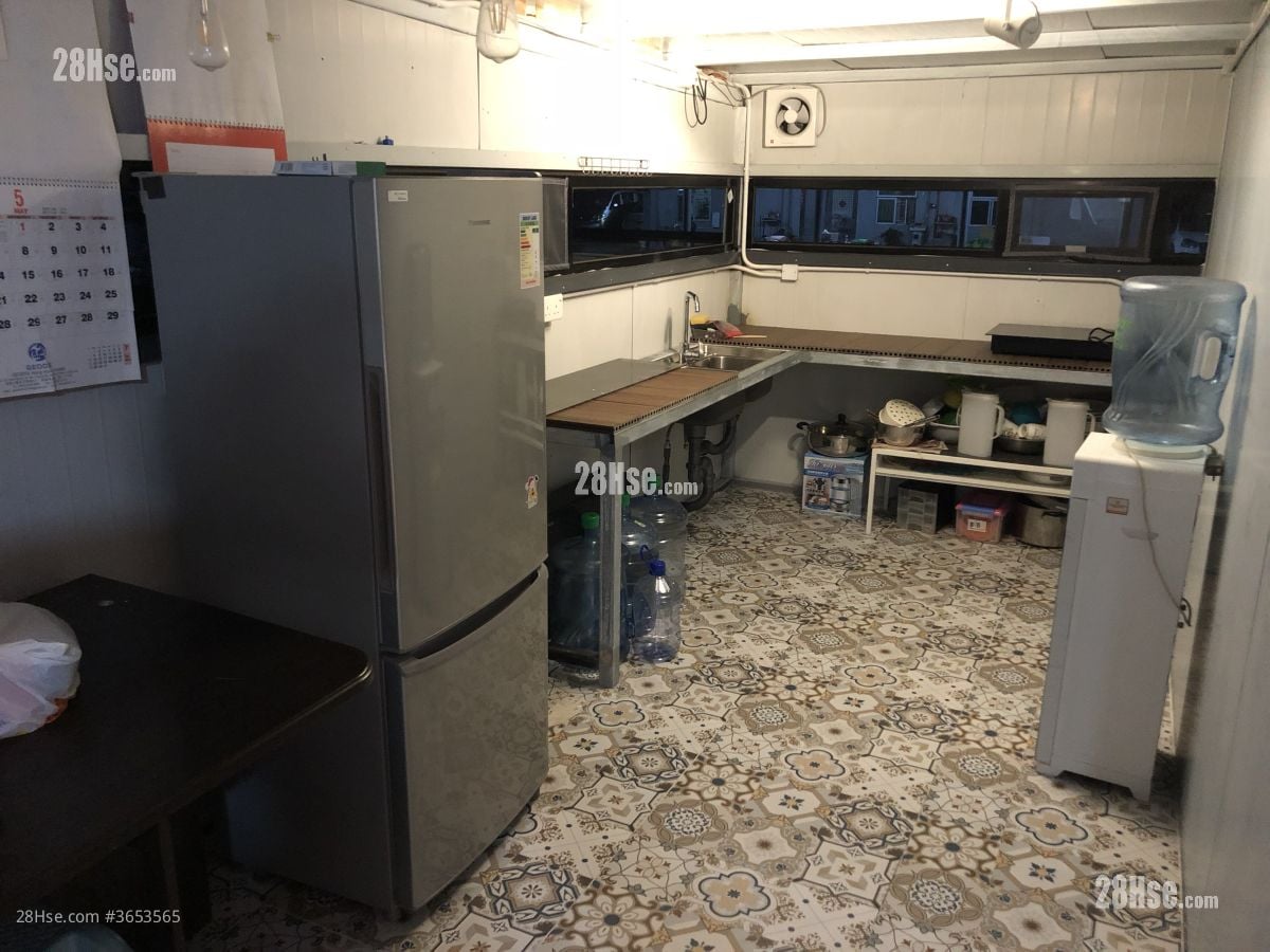 Yuen Long Pat Heung Rental 3 Bedrooms , 1 Bathroom 2,000 ft²