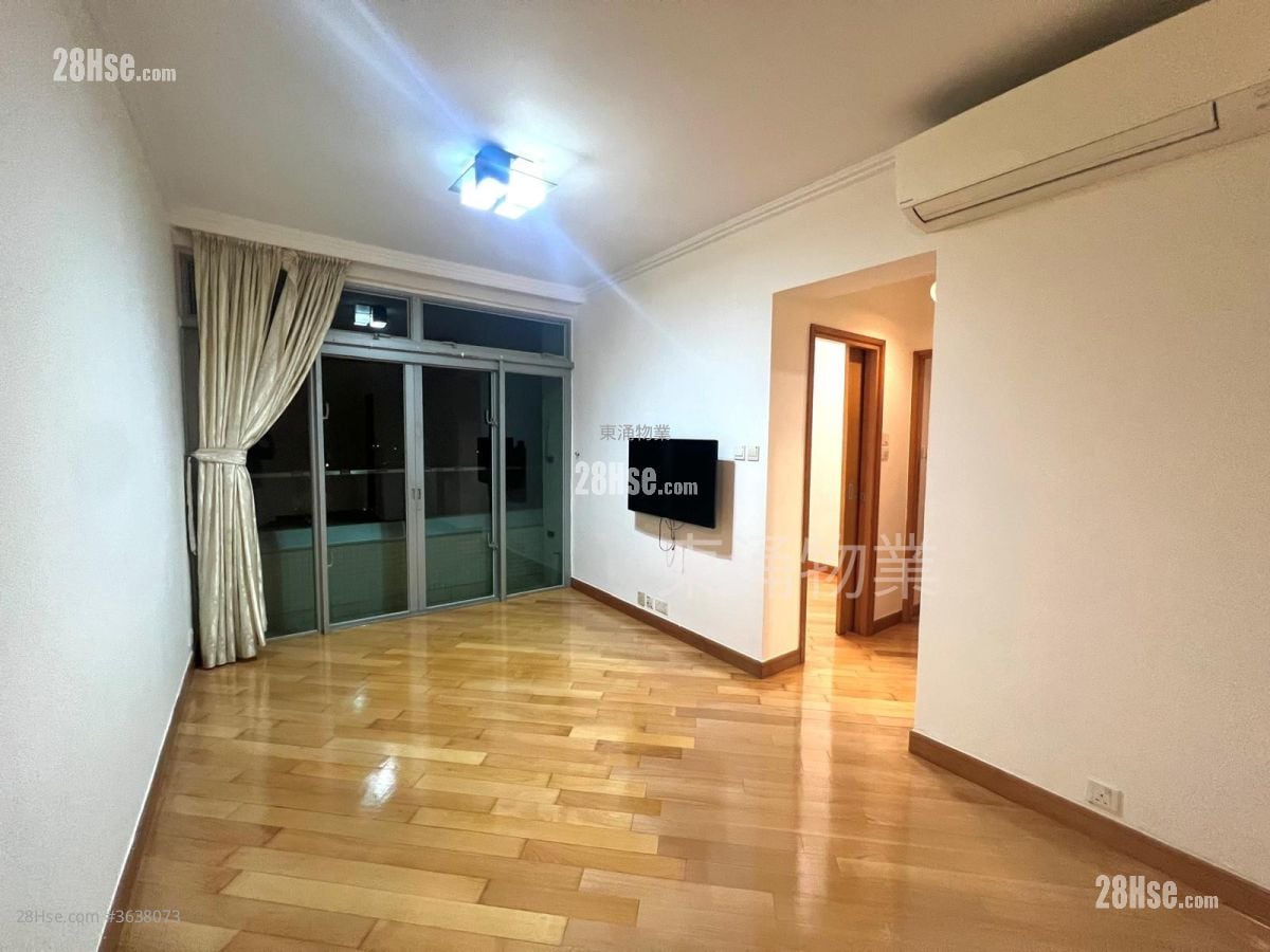 Coastal Skyline Sell 2 Bedrooms , 1 Bathroom 592 ft²