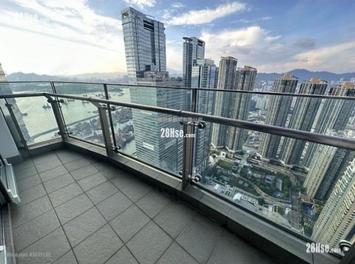 君临天下 售盘 5+ 房 , 3 浴室 3,140 平方尺