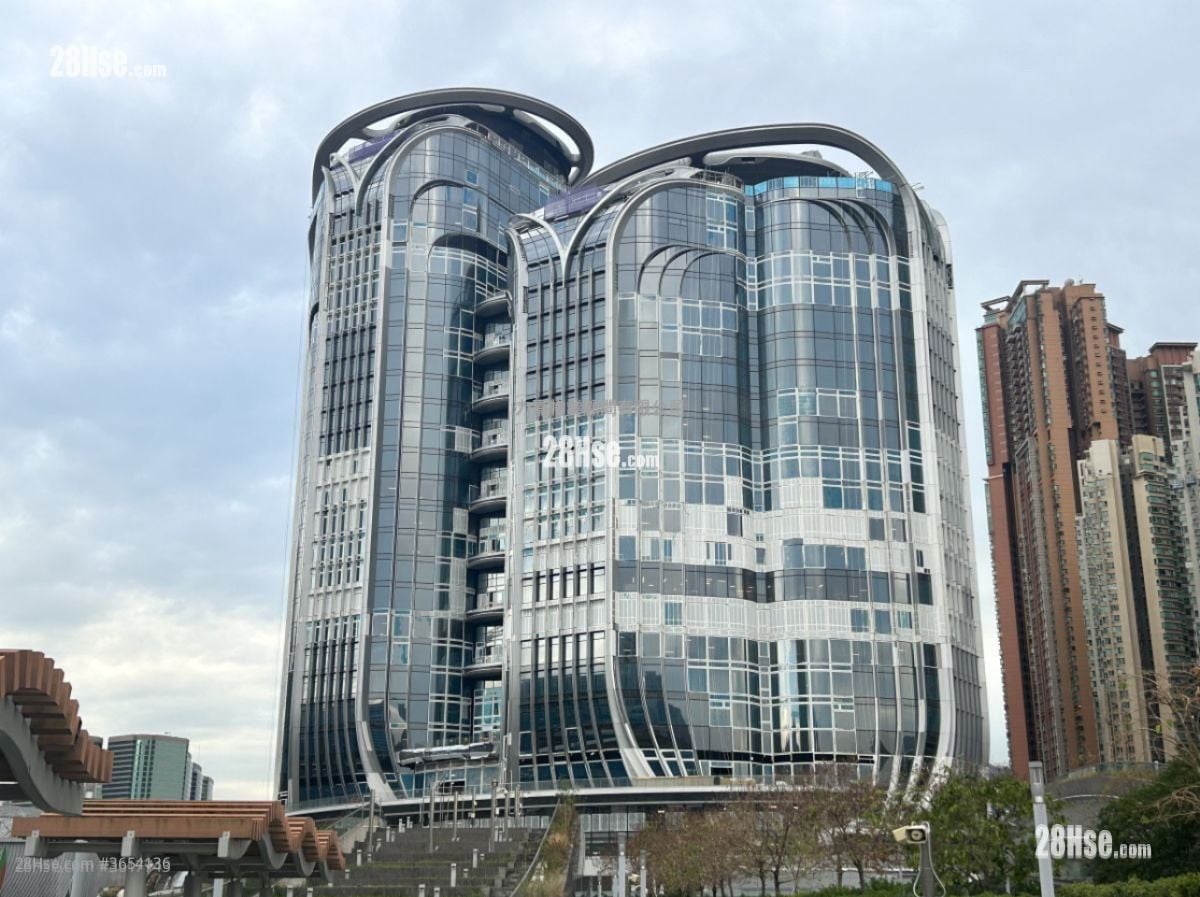 君临天下 售盘 5+ 房 , 3 浴室 3,140 平方尺