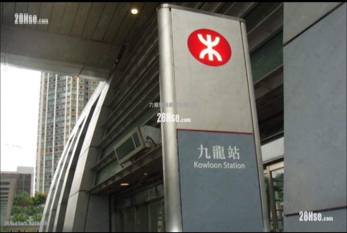 君临天下 售盘 5+ 房 , 3 浴室 3,140 平方尺