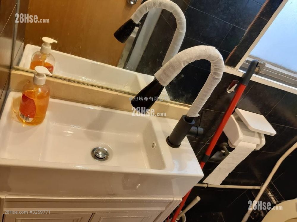 秀华商业大厦 租盘