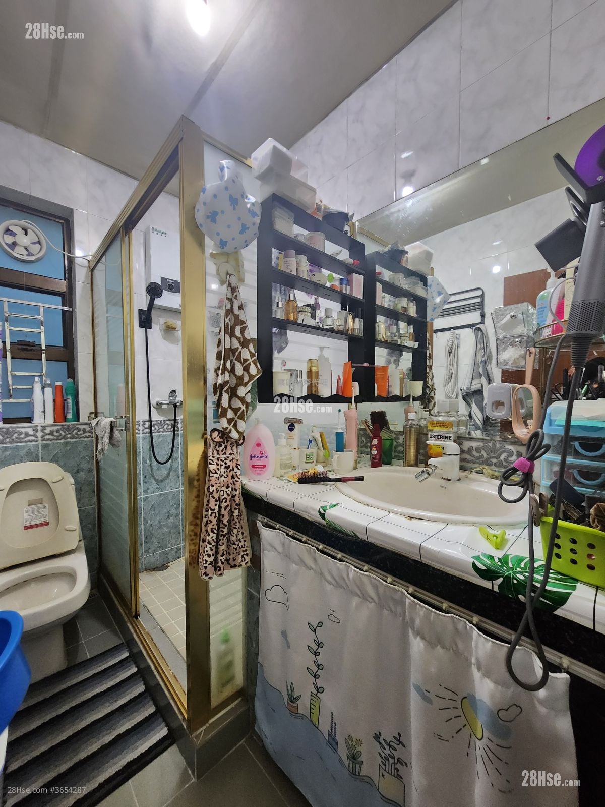 村屋 售盘 3 房 , 2 浴室