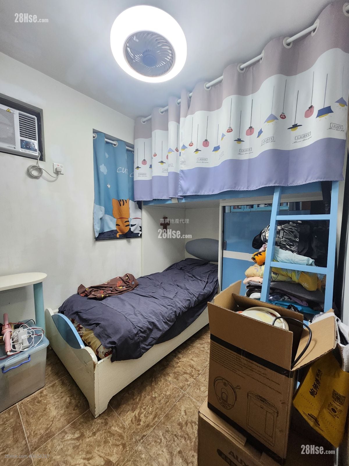 村屋 售盘 3 房 , 2 浴室