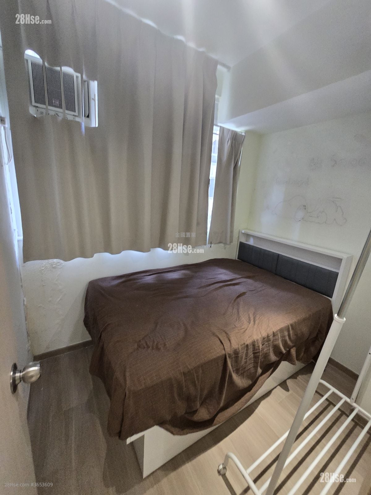 鸿运大楼 租盘 1 浴室 200 平方尺