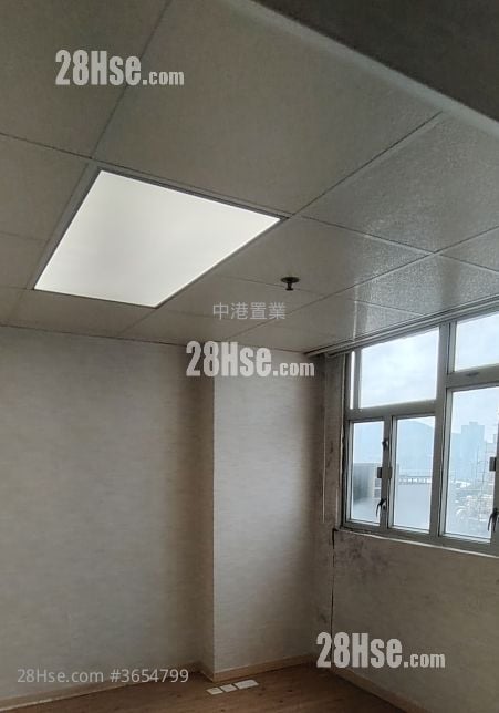 Golden Industrial Building Rental 4 Bedrooms , 2 Toilets