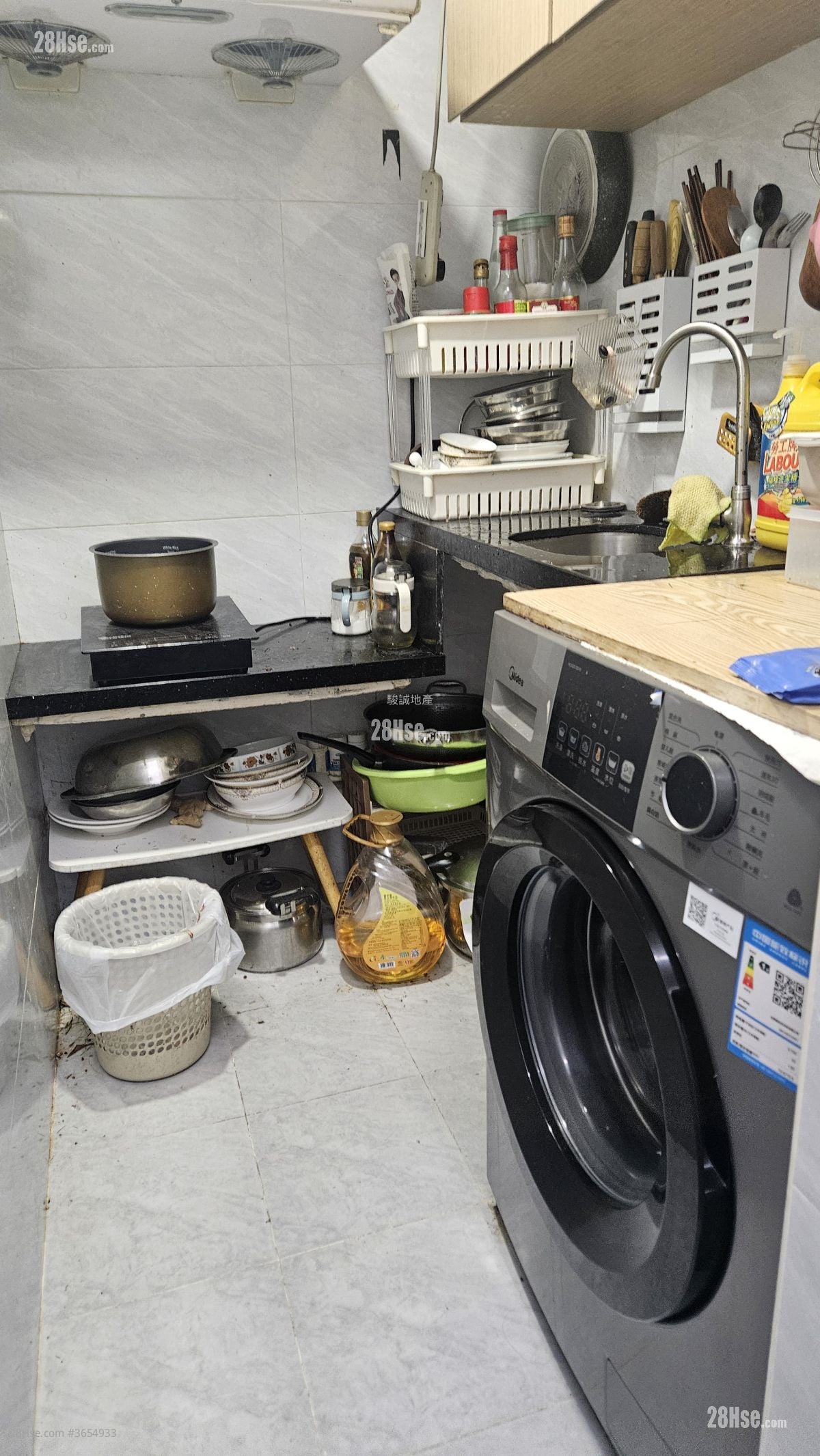 唐楼 售盘 4 房 , 2 浴室 614 平方尺