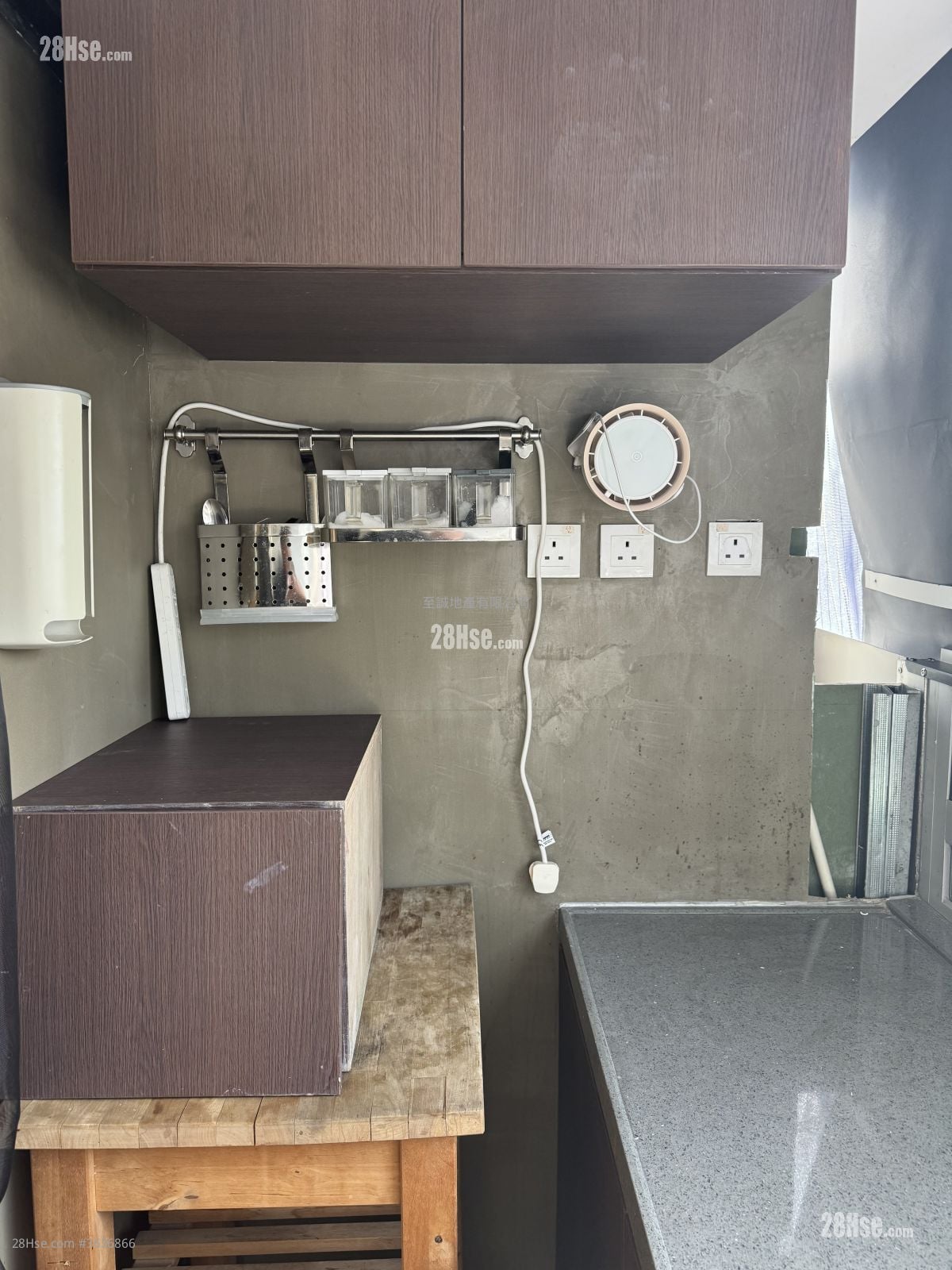 kitchen: Village Rental 2 Bedrooms , 1 Bathroom