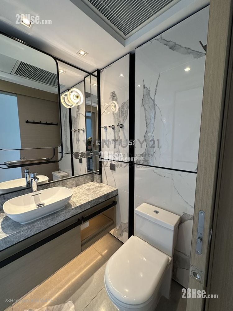 雲滙 租盤 605 平方呎