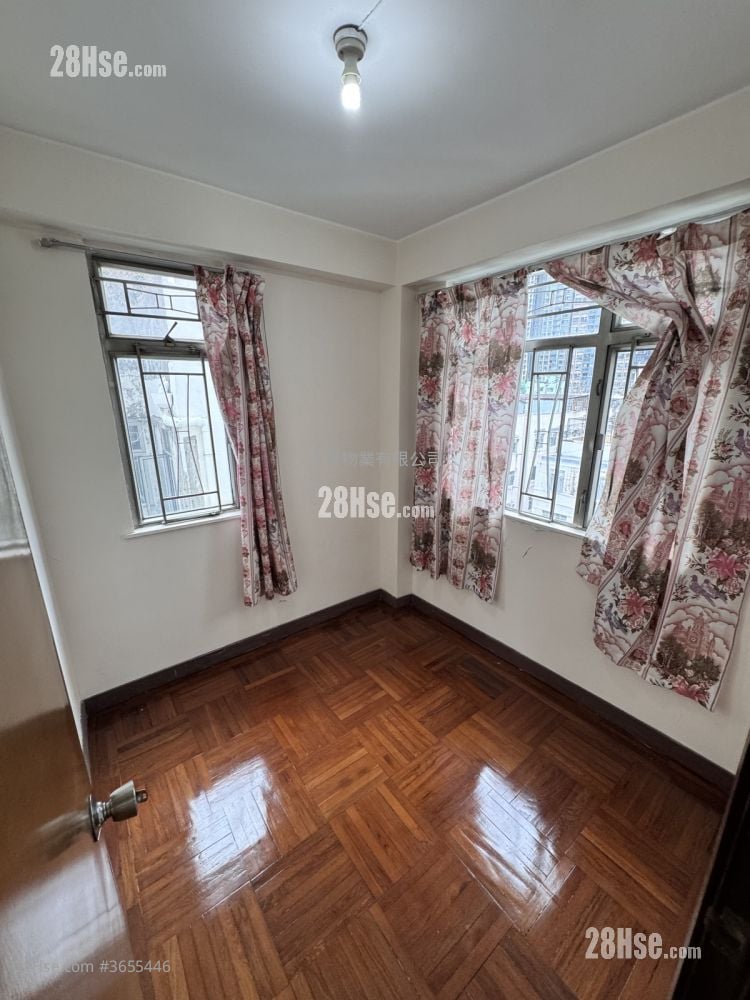 Double Mansion Sell 2 Bedrooms , 1 Bathroom 291 ft²