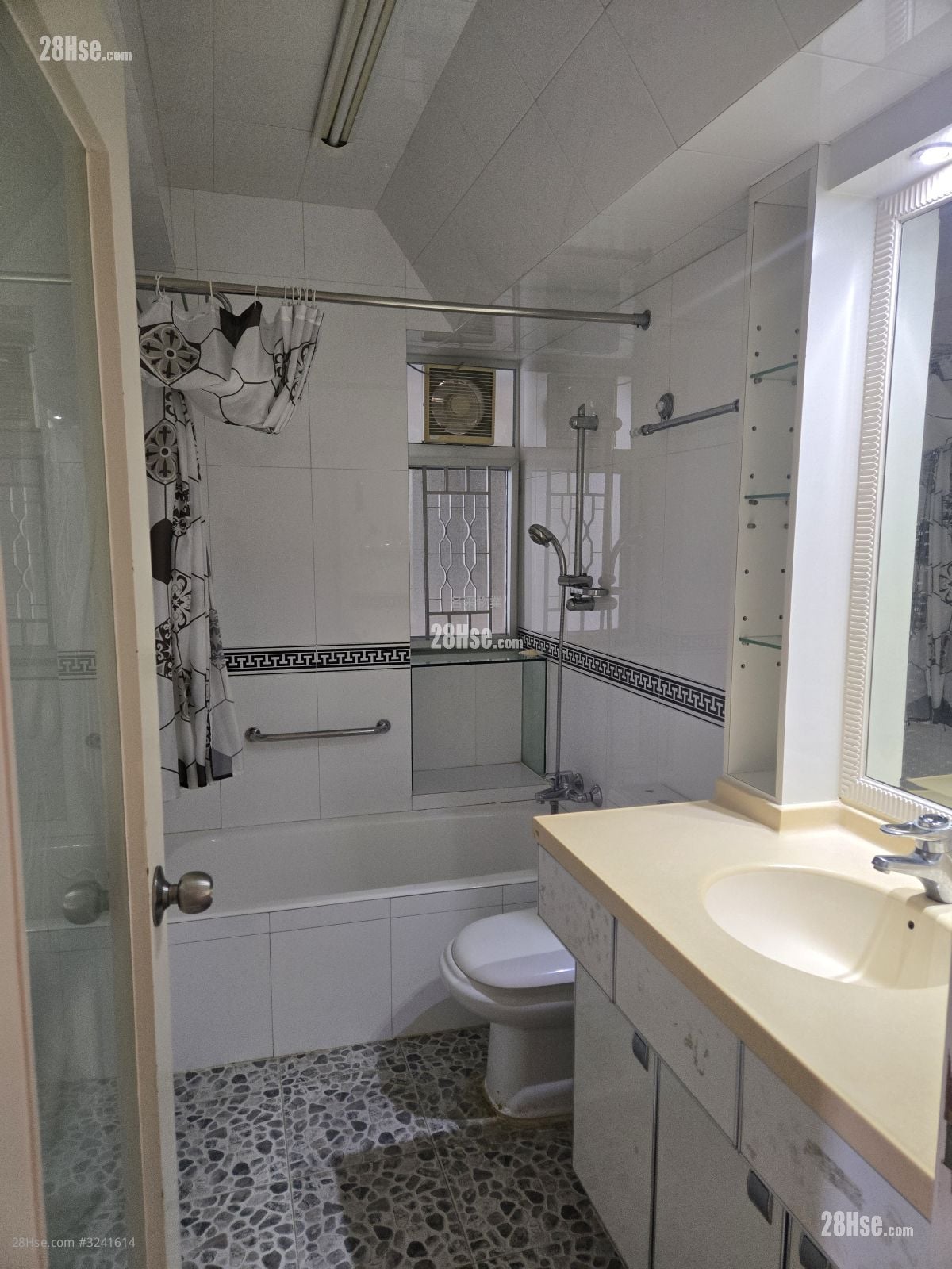 City Garden Sell 3 Bedrooms , 2 Bathrooms 1,010 ft²