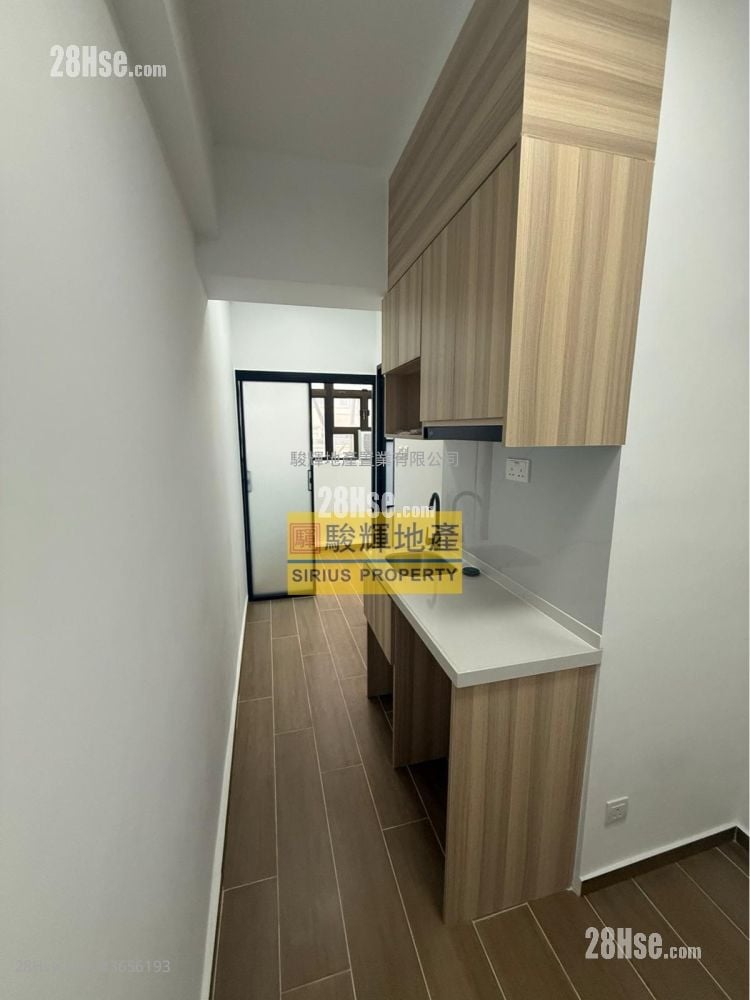 金冠大厦 租盘 150 平方尺