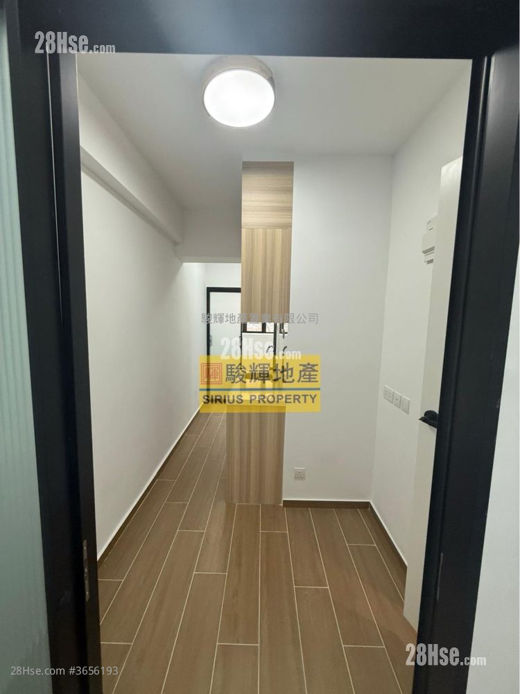 金冠大厦 租盘 150 平方尺