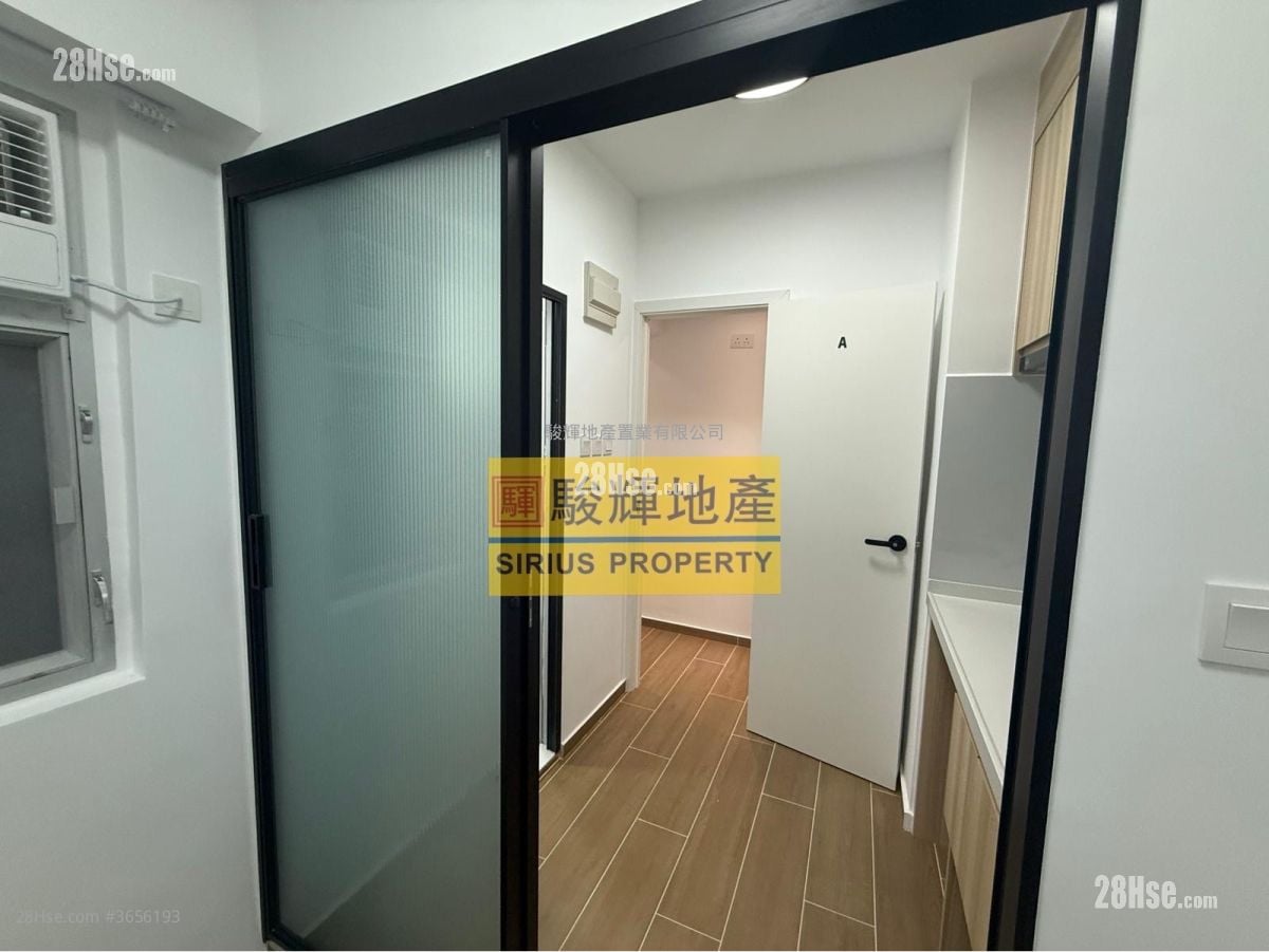 金冠大厦 租盘 150 平方尺