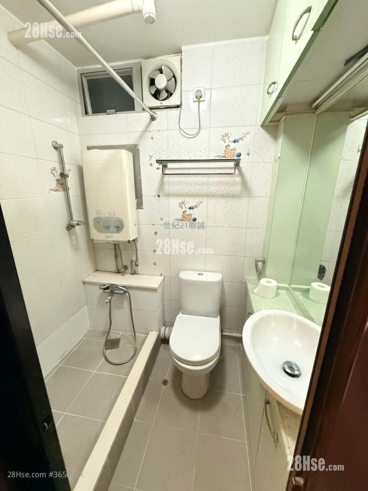 凤钻苑 售盘 3 房 , 1 浴室 598 平方尺