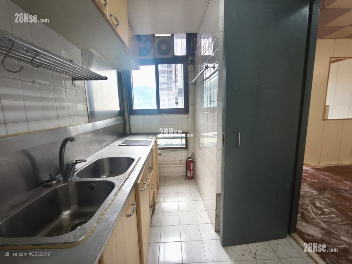 Kwong Yuen Estate Sell 2 Bedrooms , 1 Bathroom 443 ft²