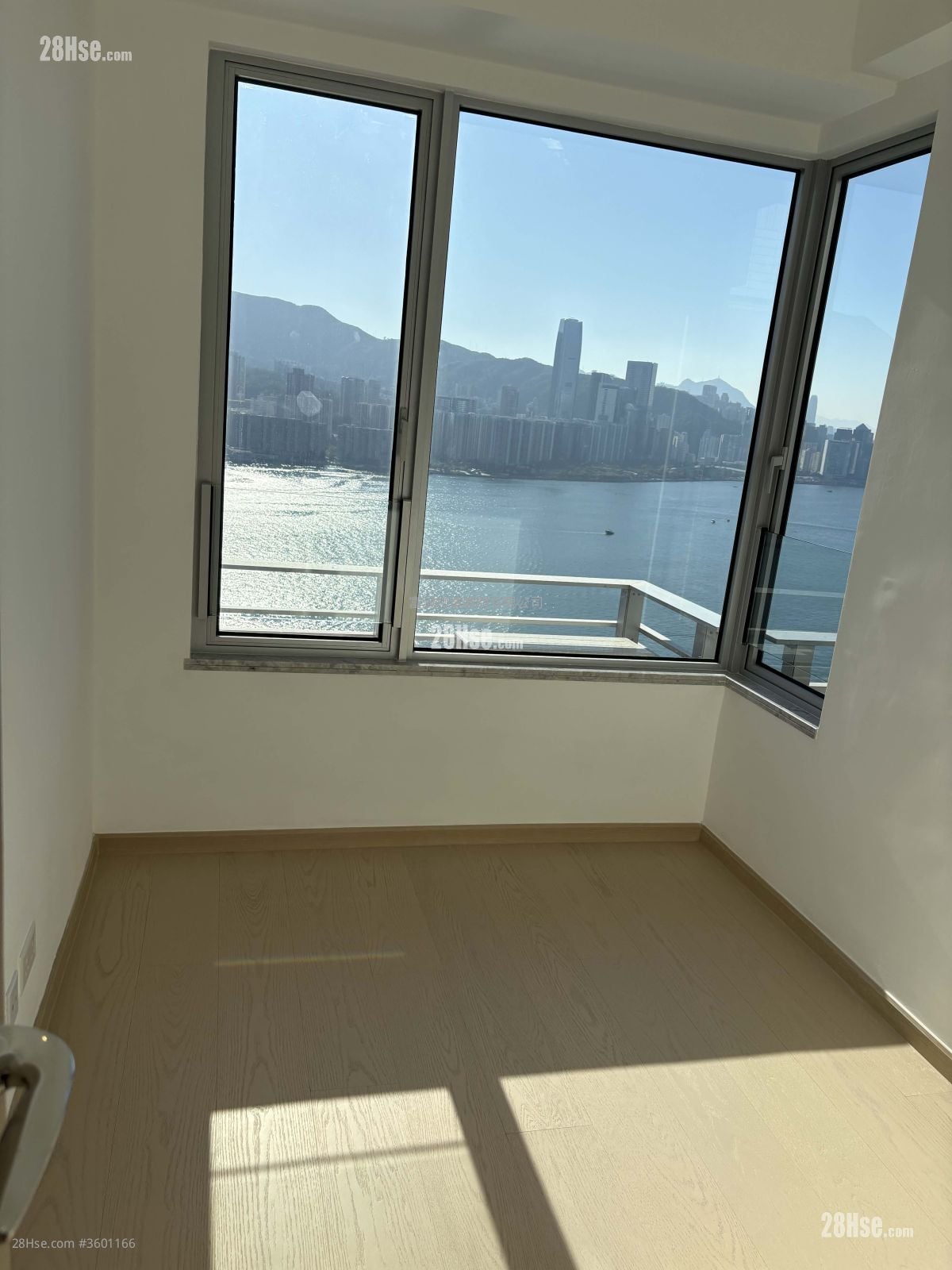 亲海駅 售盘 3 房 , 2 浴室 707 平方尺