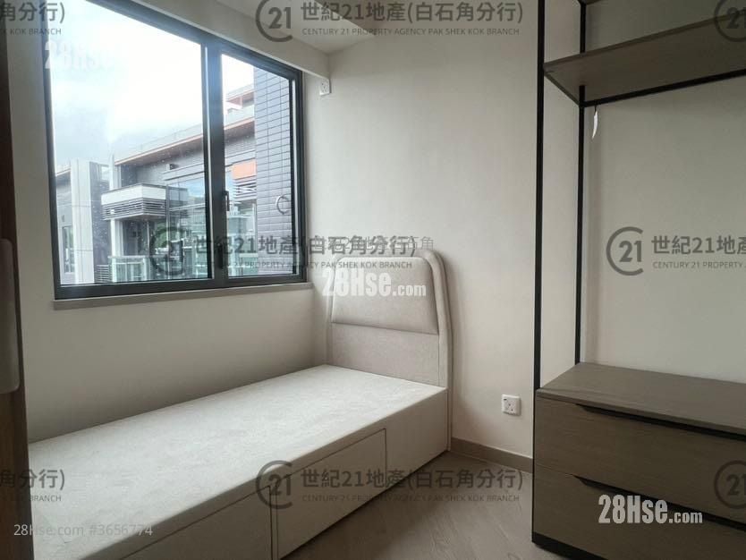 Silicon Hill Rental 400 ft²