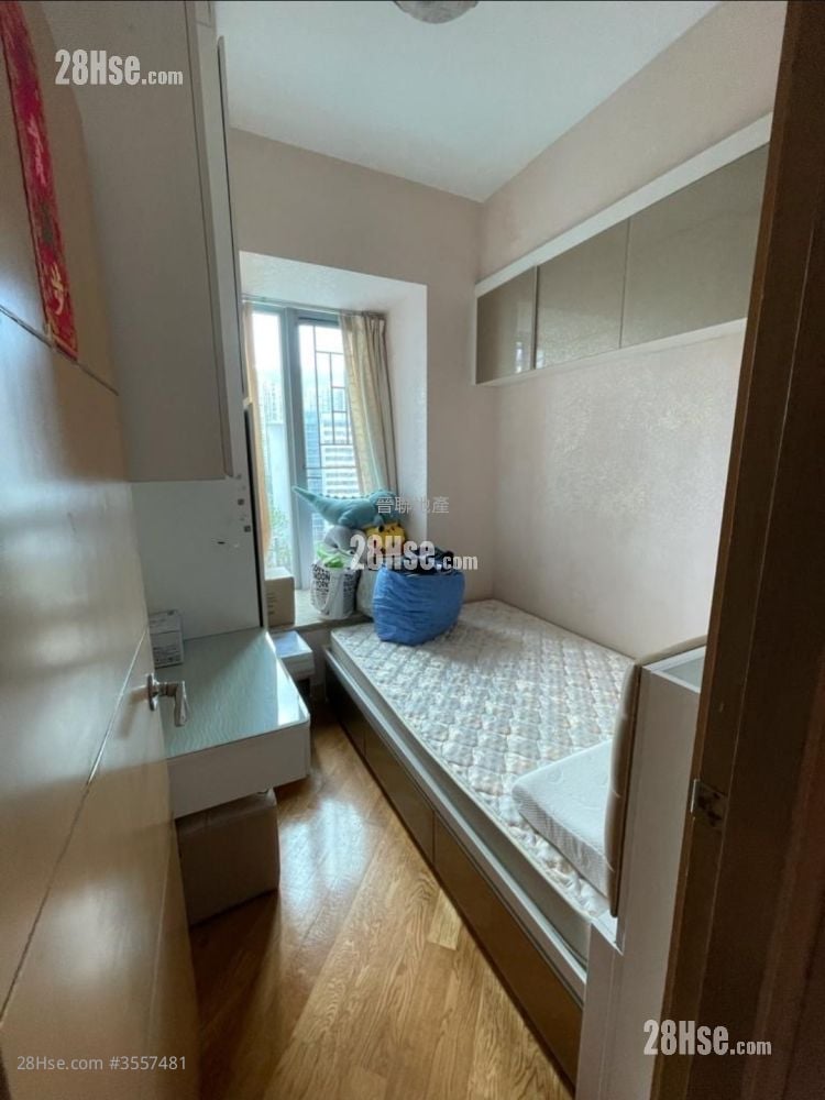 The Riverpark Sell 3 Bedrooms , 2 Bathrooms 725 ft²