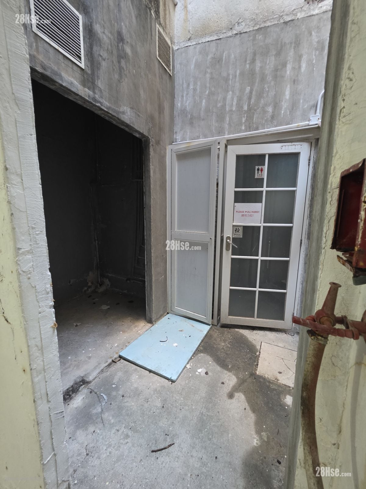 Wai Hang Building Rental