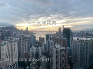 海天峰 售盘 3 房 , 3 浴室 935 平方尺