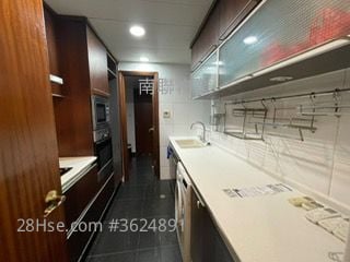 海天峰 售盘 3 房 , 3 浴室 935 平方尺