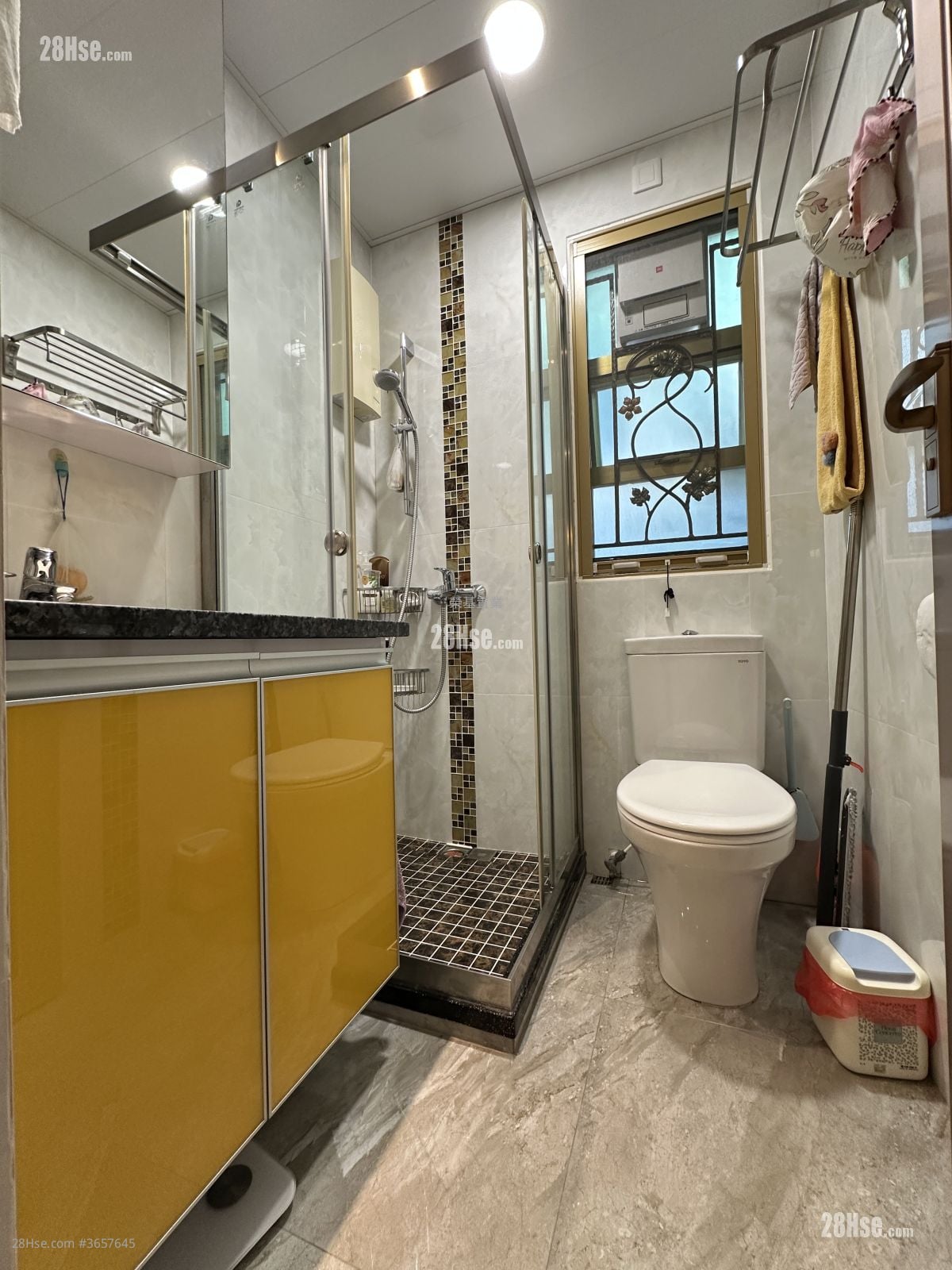 bathroom: The Wonderland Sell