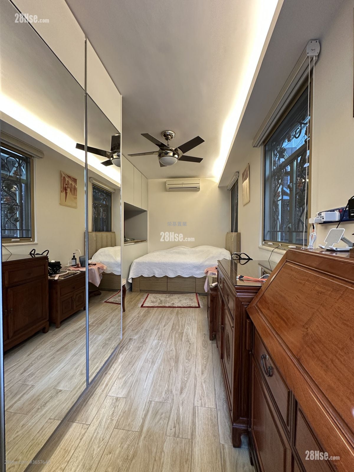 bedroom 2: The Wonderland Sell