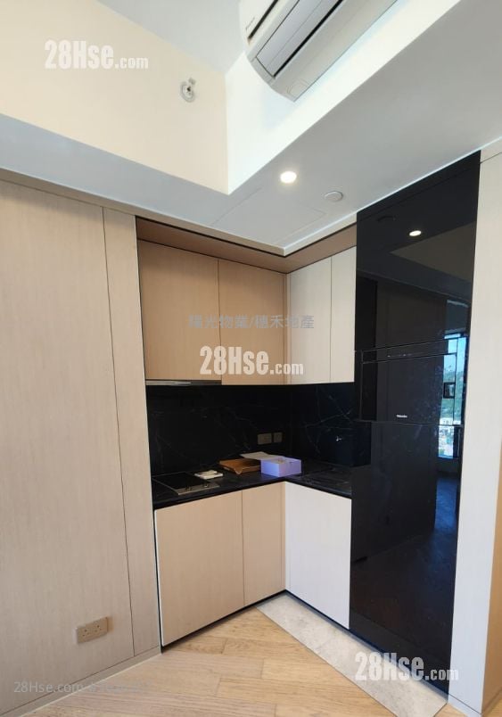 The Arles Rental 1 Bedroom , 1 Bathroom 325 ft²