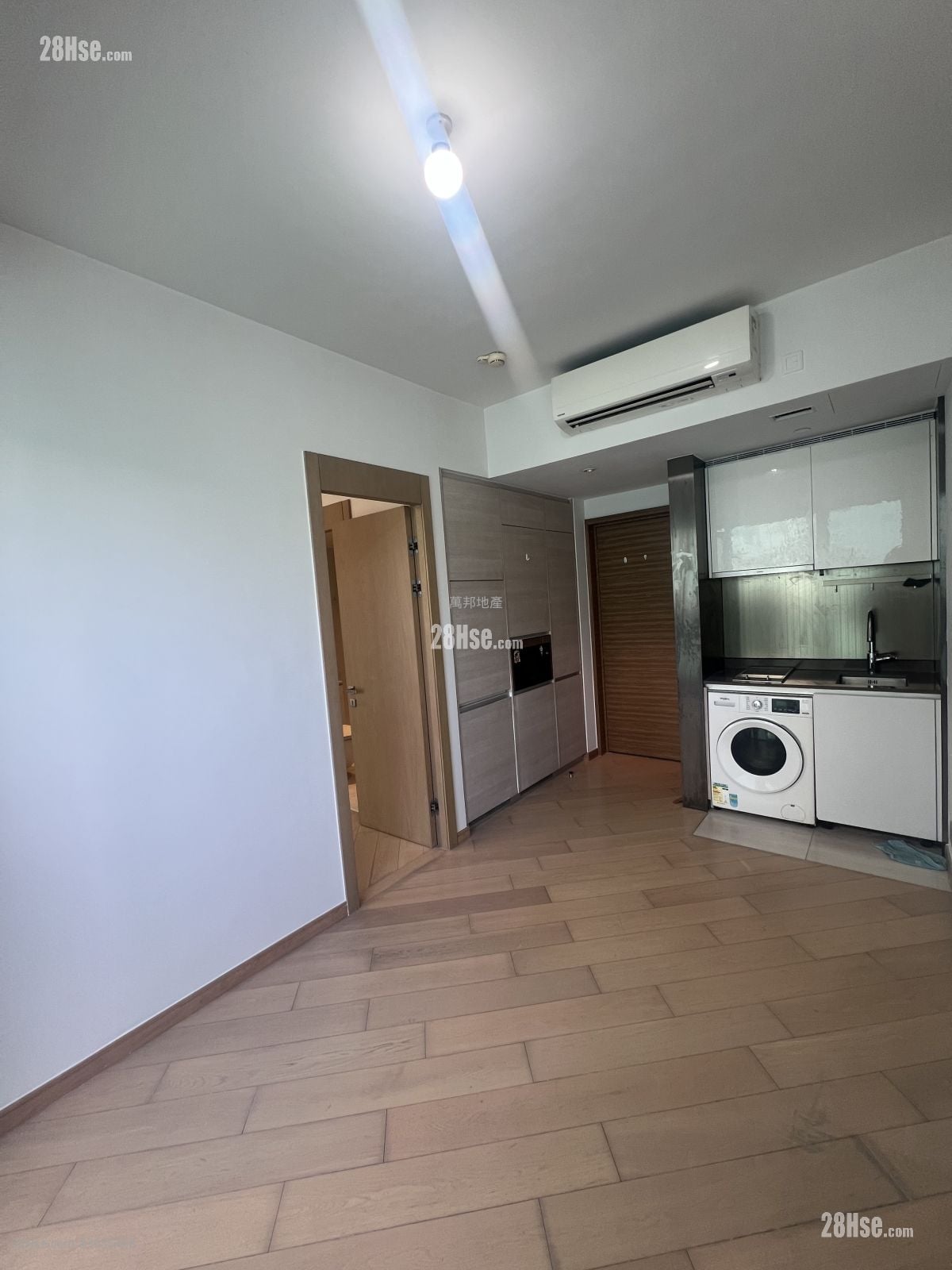 倚南 售盘 1 房 320 平方尺