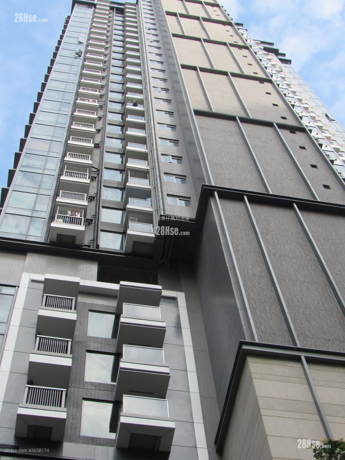 H Bonaire Sell 2 Bedrooms 449 ft²