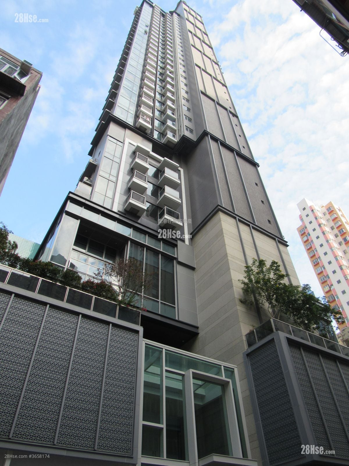 H Bonaire Sell 2 Bedrooms 449 ft²