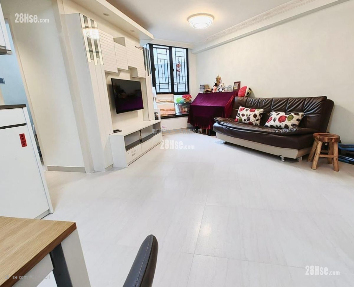 Jubilant Place Sell 2 Bedrooms , 1 Bathroom 566 ft²