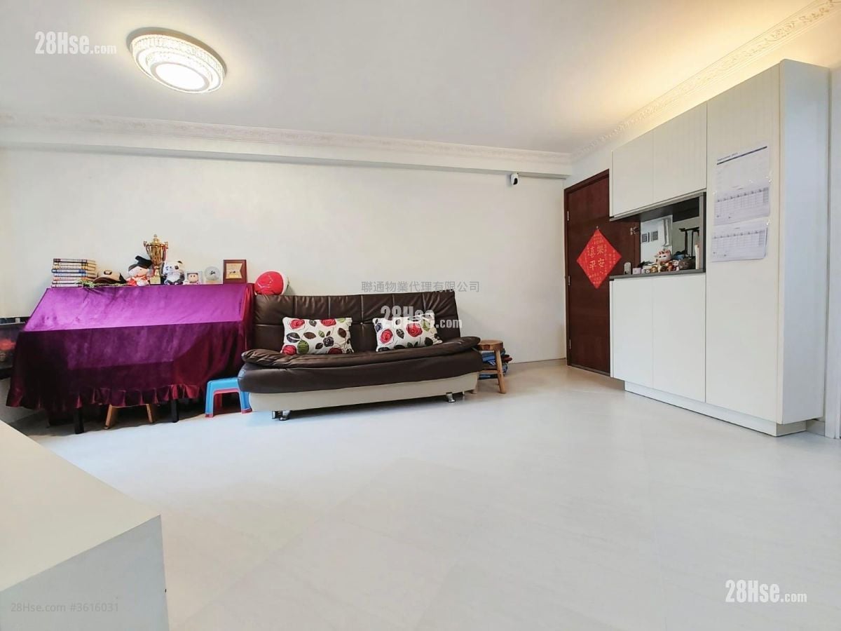 Jubilant Place Sell 2 Bedrooms , 1 Bathroom 566 ft²