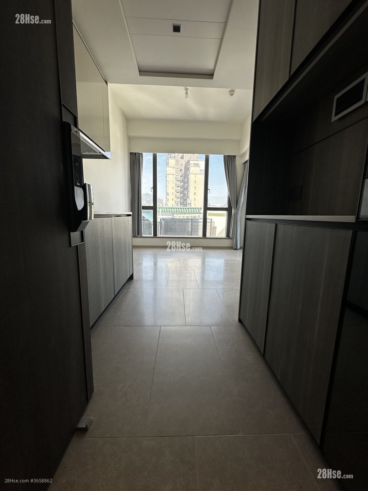 Prince Central 租盘 1 房 , 1 浴室 303 平方尺