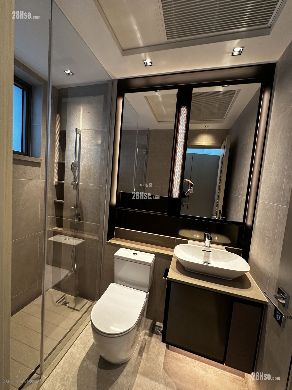 Prince Central 租盘 1 房 , 1 浴室 303 平方尺