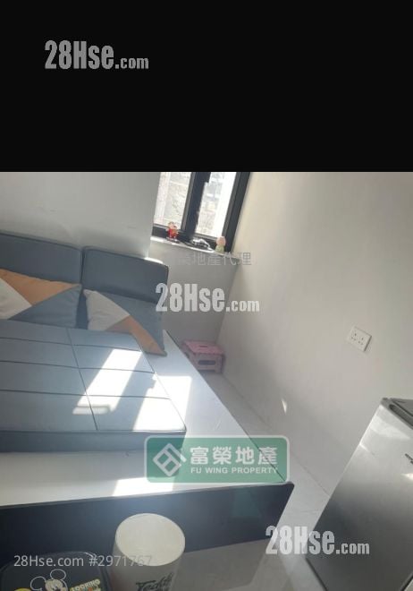 Tsung Nga Building Sell 3 Bedrooms 524 ft²