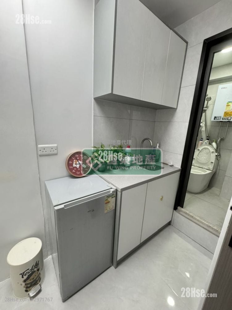 Tsung Nga Building Sell 3 Bedrooms 524 ft²