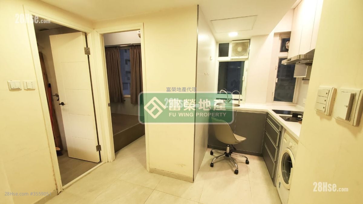 Lee Fat Building Sell 3 Bedrooms , 1 Bathroom 619 ft²
