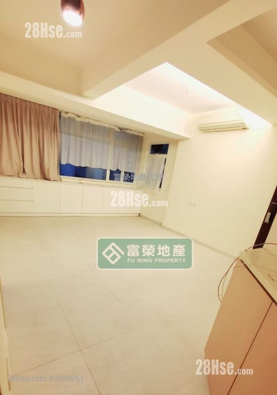 Lee Fat Building Sell 3 Bedrooms , 1 Bathroom 619 ft²