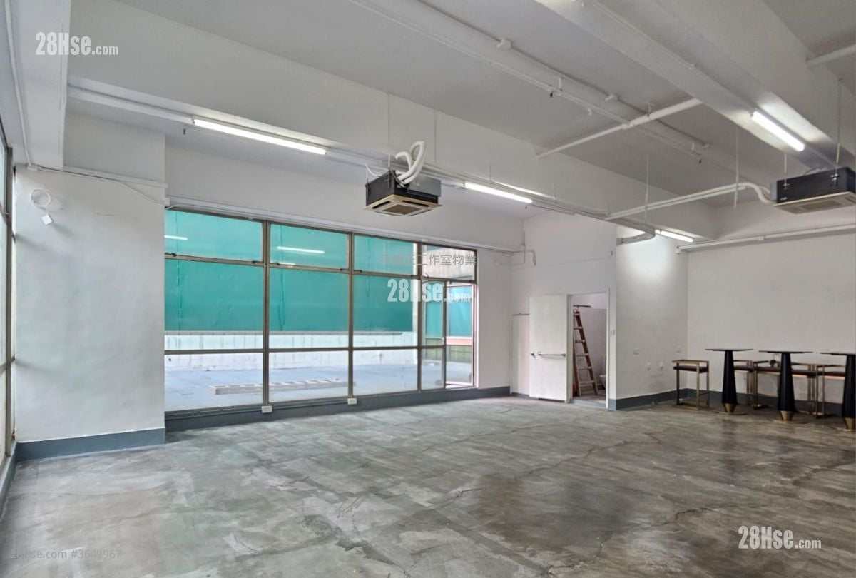 Ew International Tower Rental