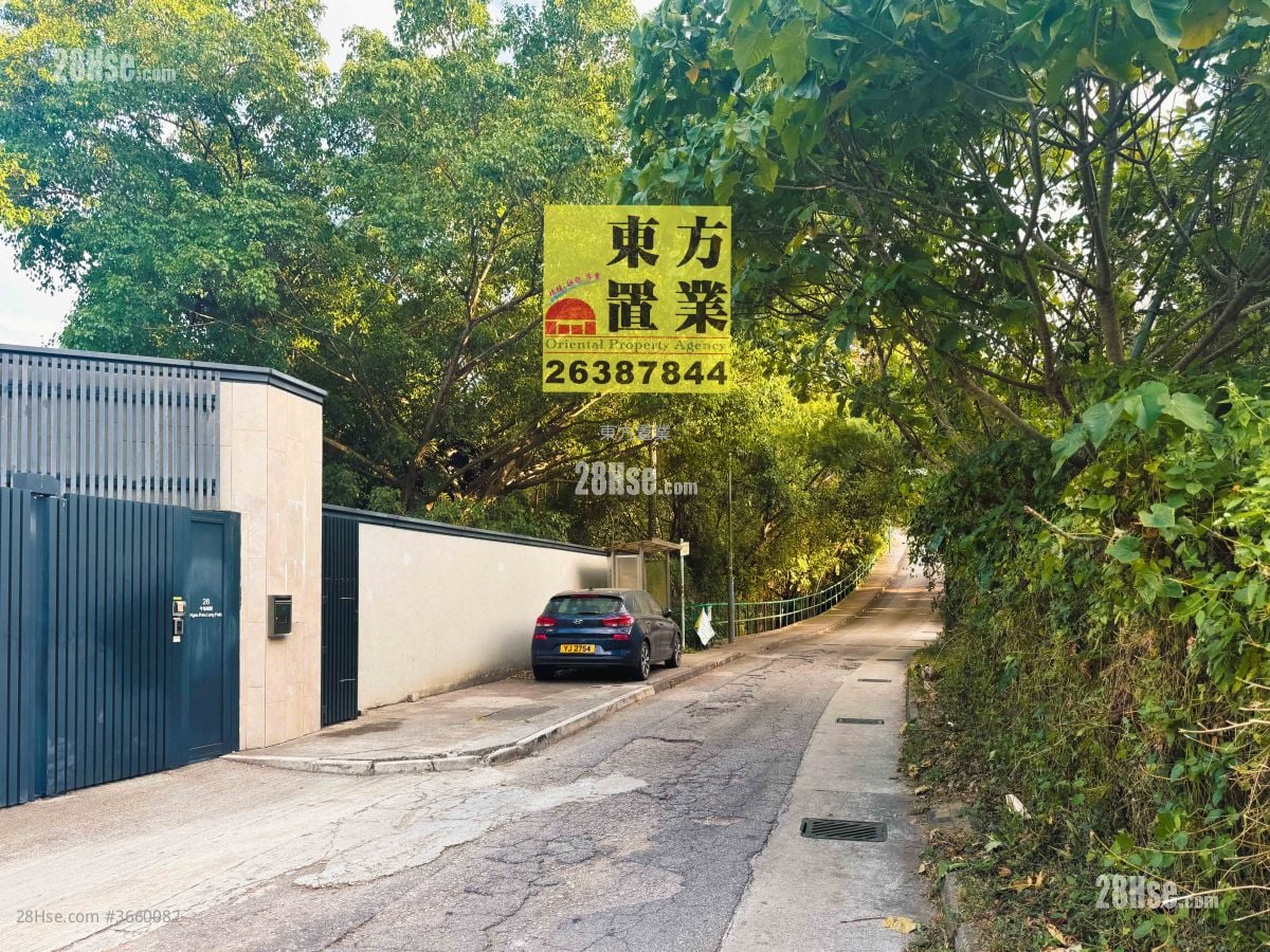 Land Sell 111,949 ft²