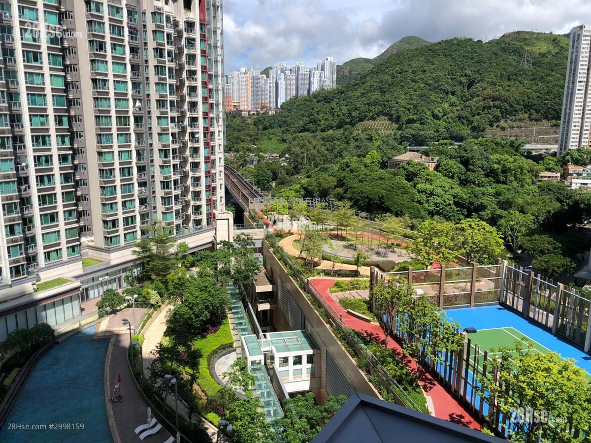 The Riverpark Rental 4 Bedrooms , 3 Bathrooms 737 ft²