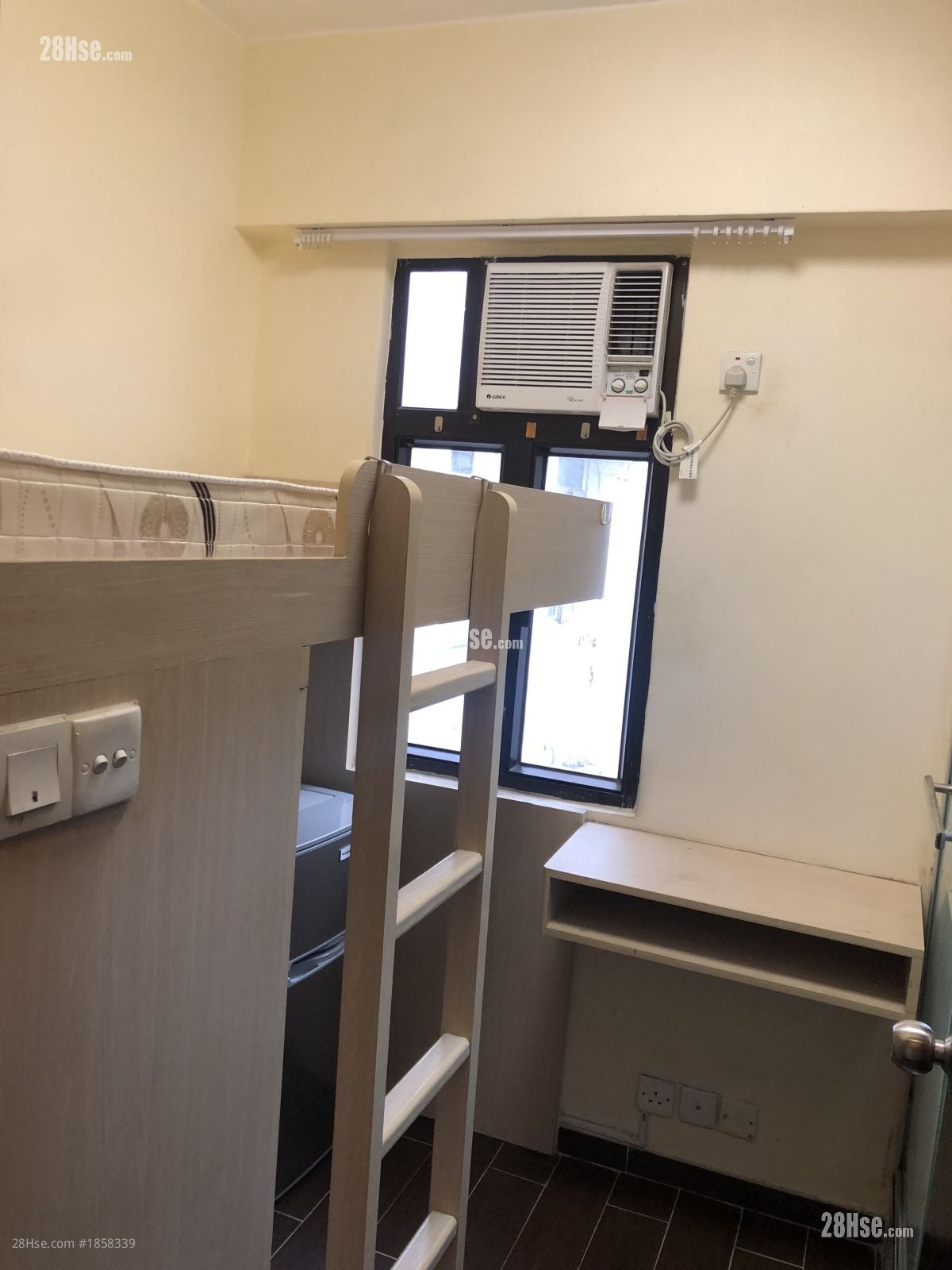 唐楼 租盘 1 房 , 1 浴室 120 平方尺