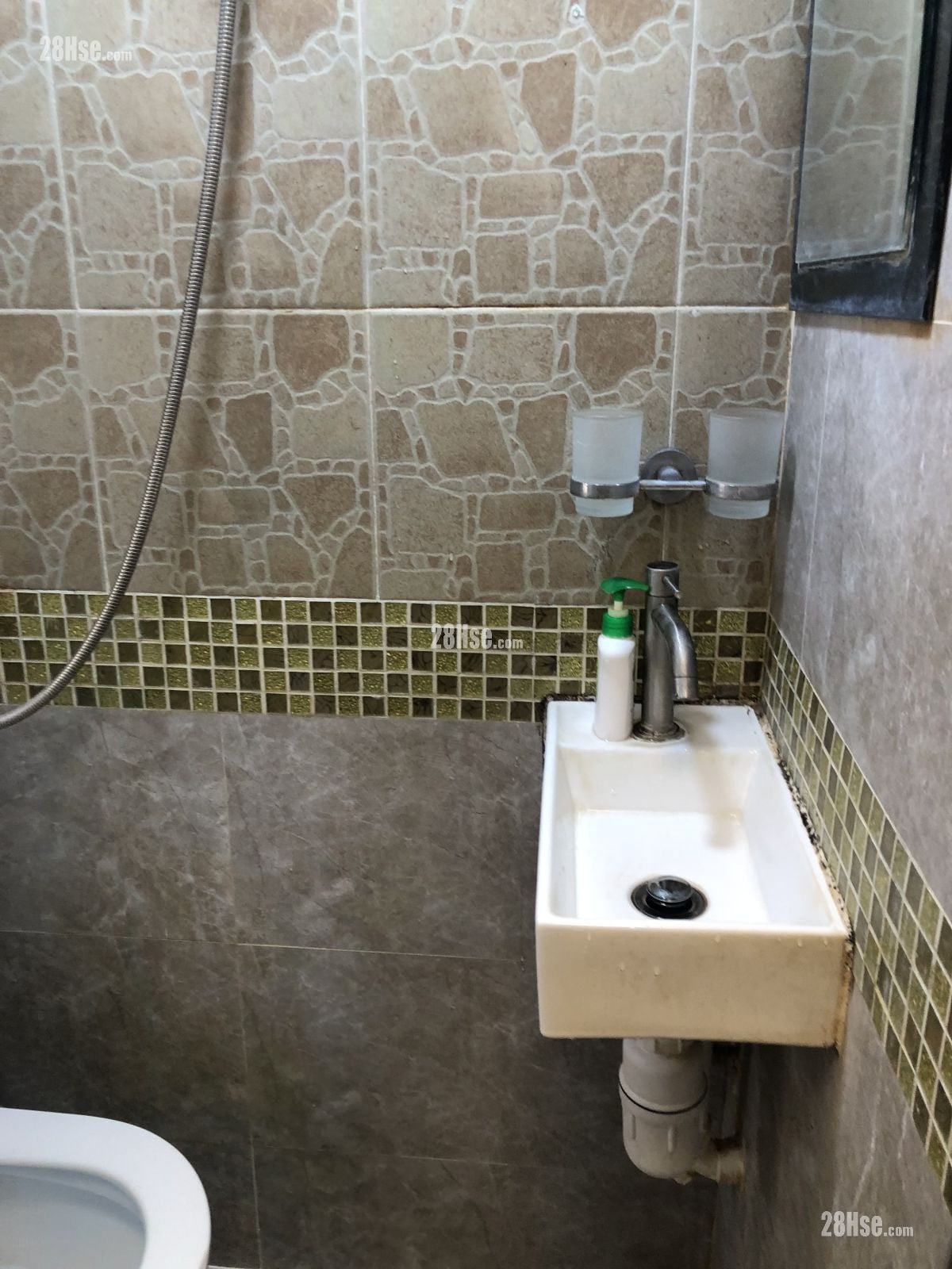 唐楼 租盘 1 房 , 1 浴室 120 平方尺